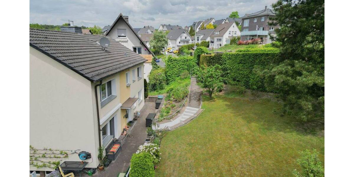 Mehrfamilienhaus, Wohnhaus Arnsberg Obereimer - 7 Zimmer, 172 m&sup2;, 392.000&euro; | Angebot:26787864