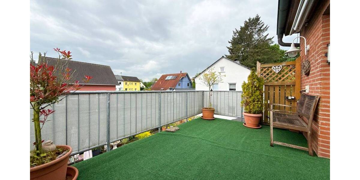 Mehrfamilienhaus, Wohnhaus Hennef (Sieg) Hennef - 6 Zimmer, 170 m&sup2;, 375.000&euro; | Angebot:26657322