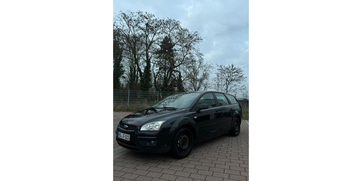 Ford Focus 218.000 km 2.250 &euro; Reilingen 68799