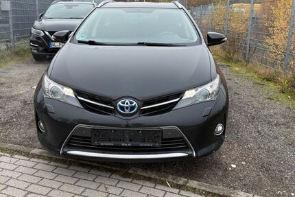 Toyota Auris 264.000 km 7.300 &euro; salzhausen 21376