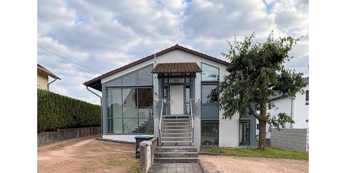 Einfamilienhaus Losheim am See Niederlosheim - 7 Zimmer, 307 m&sup2;, 1.400&euro; | Angebot:26658391