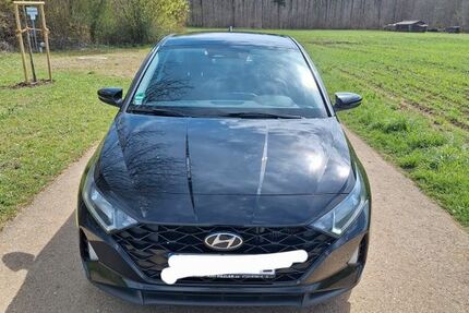 Hyundai i20 71.028 km 12.200 &euro; Amstetten 73340