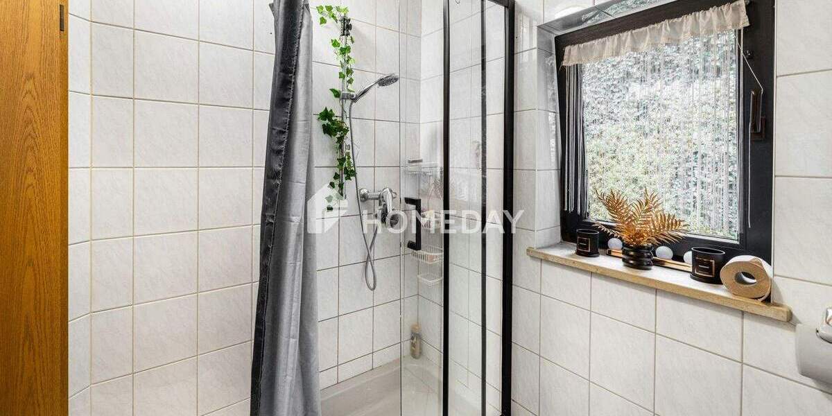 Einfamilienhaus Dingolfing - 9 Zimmer, 212 m&sup2;, 585.000&euro; | Angebot:25702897