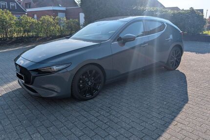 Mazda 3 83.500 km 18.750 &euro; Schweindorf 26556