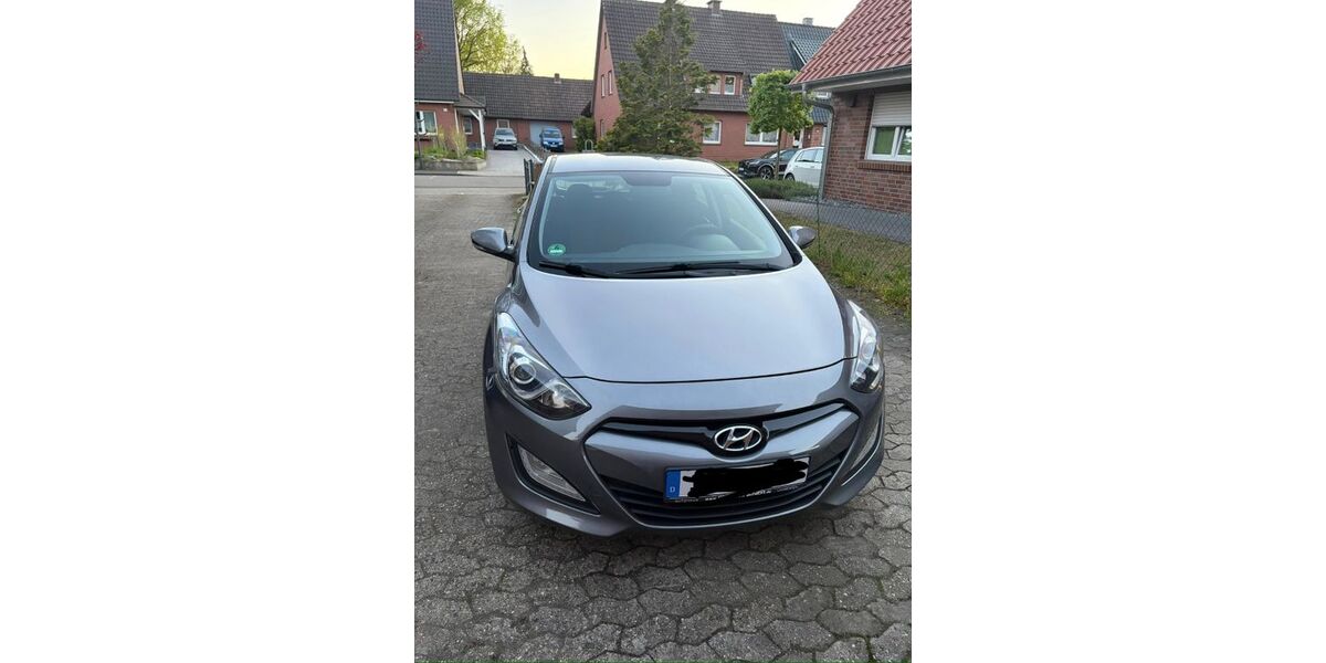 Hyundai i30 211.000 km 4.800 &euro; Duisburg 47226