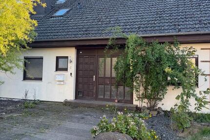 Haus Düngenheim - 7 Zimmer, 170 m&sup2;, 250.000&euro; | Angebot:26706257