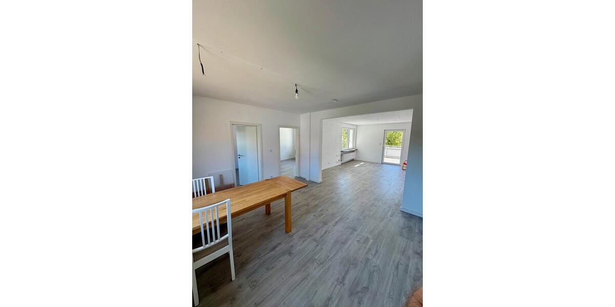 Terrassenwohnung Ebergötzen - 4 Zimmer, 100 m&sup2;, 1.030&euro; | Angebot:26408220