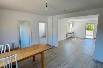 Wohnung Ebergötzen - 4 Zimmer, 100 m&sup2;, 1.030&euro; | Angebot:26408220