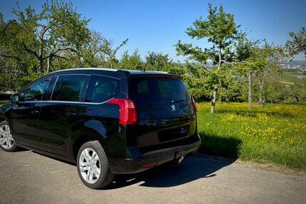 Peugeot 5008 263.000 km 4.400 &euro; Stuttgart 70771