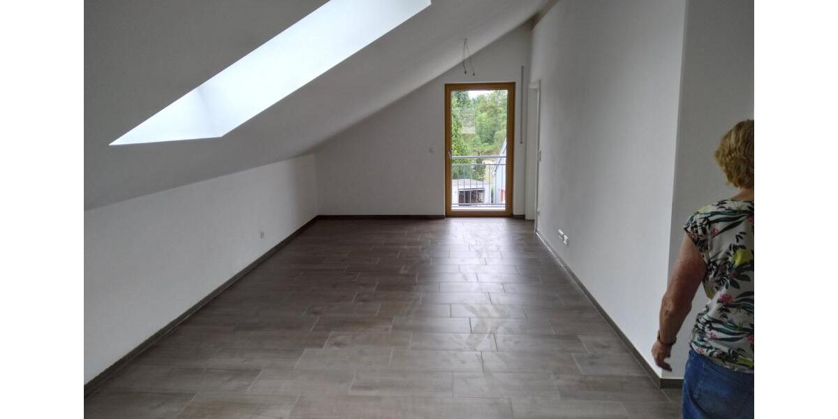 Dachgeschoßwohnung Mühldorf am Inn - 2 Zimmer, 50 m&sup2;, 650&euro; | Angebot:25368766