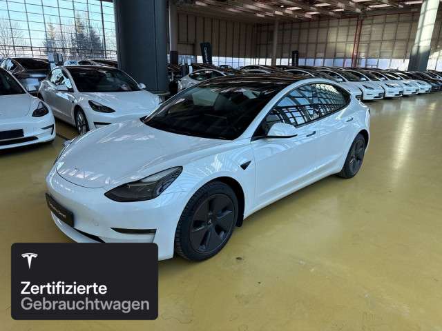 Tesla Model 3 55.264 km 29.600 &euro; Hanau 63457