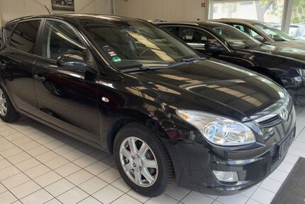 Hyundai i30 168.000 km 3.990 &euro; Berlin 12349