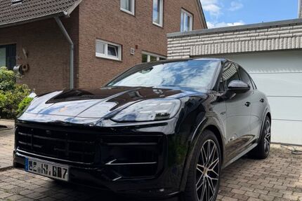 Porsche Cayenne 17.000 km 120.100 &euro; Münster 48163