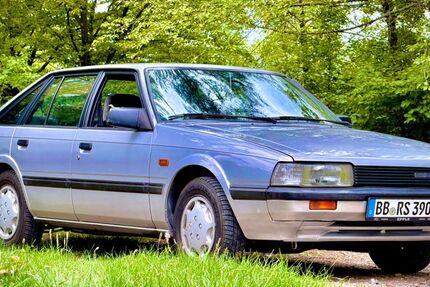 Mazda 626 129.000 km 2.990 &euro; Weissach 71287