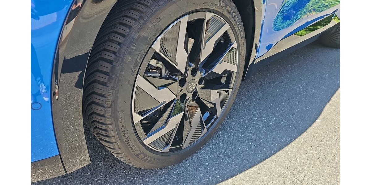Renault Rafale 300 E-Tech Plug-in Hybrid 4x4 Esp. Alpine 5.107 km 46.345 &euro; Schwalbach/Taunus 65824