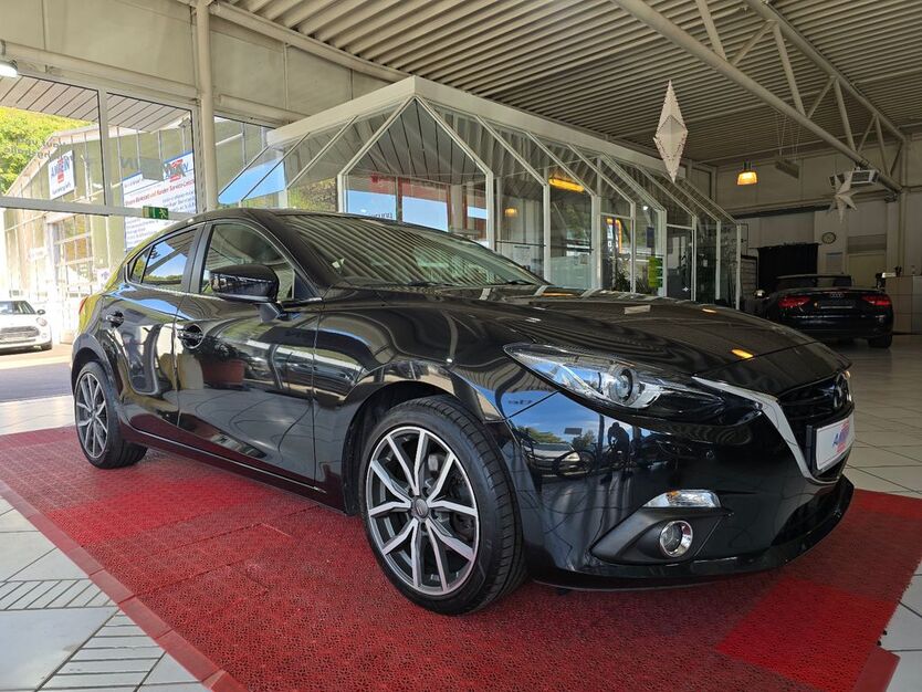 Mazda 3 111.000 km 14.100 € Lahnstein 56112
