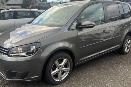 VW Touran 196.900 km 6.200 € Leimen 69181