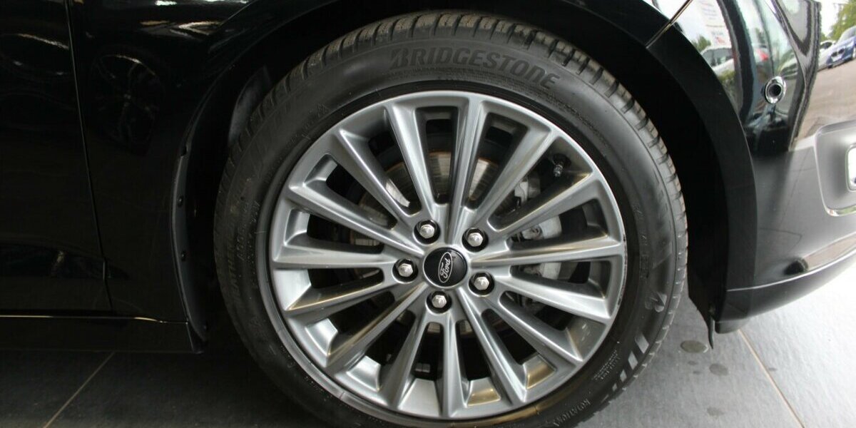 Ford C-Max 1.0 EcoBoost Sport 53.054 km 12.980 &euro; Euskirchen 53881
