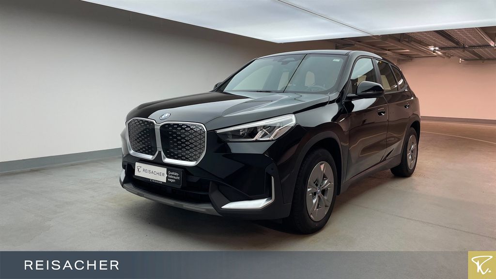 BMW iX1 32.439 km 31.997 &euro; Augsburg 86167