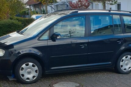 VW Touran 218.253 km 650 € Weilburg 35781