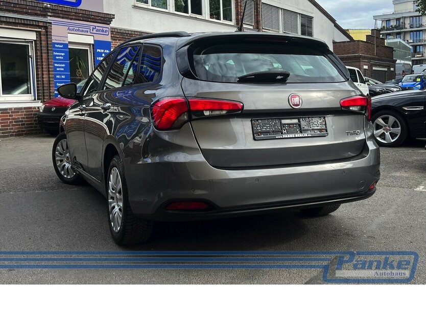 Fiat Tipo 1.4 T-Jet Easy*AHK*SHZ*Klima*NAV*LED*BT* 131.411 km 8.990 € Berlin 13187