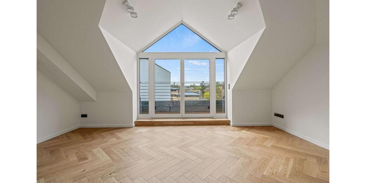 Luxuriöse Dachgeschosswohnung mit Parkblick im Erstbezug 5 zimmer