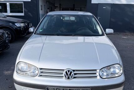 VW Golf 181.000 km 1.890 &euro; Senden 48308