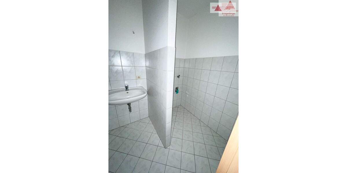 Etagenwohnung Aue-Bad Schlema Bad Schlema - 2 Zimmer, 48 m&sup2;, 230&euro; | Angebot:25631487