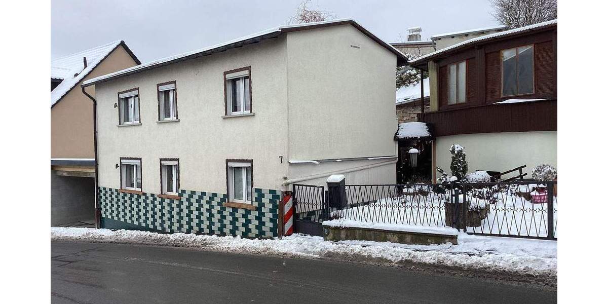 Einfamilienhaus Bad Berka - 4 Zimmer, 95 m&sup2;, 110.000&euro; | Angebot:25676947