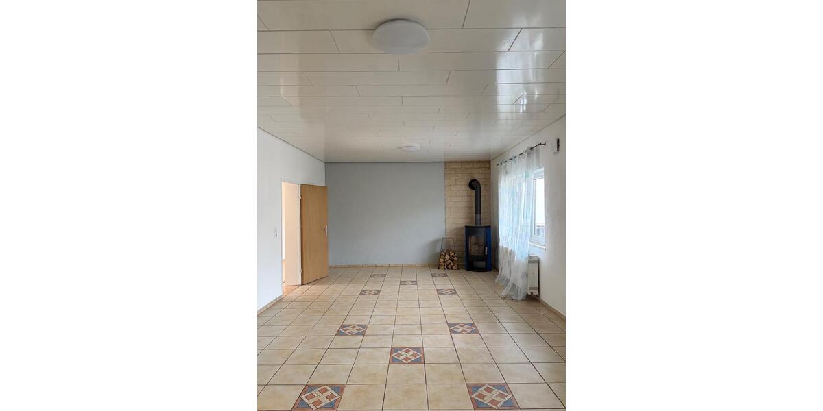 Erdgeschoßwohnung Gemünden - 4 Zimmer, 125 m&sup2;, 800&euro; | Angebot:26416103