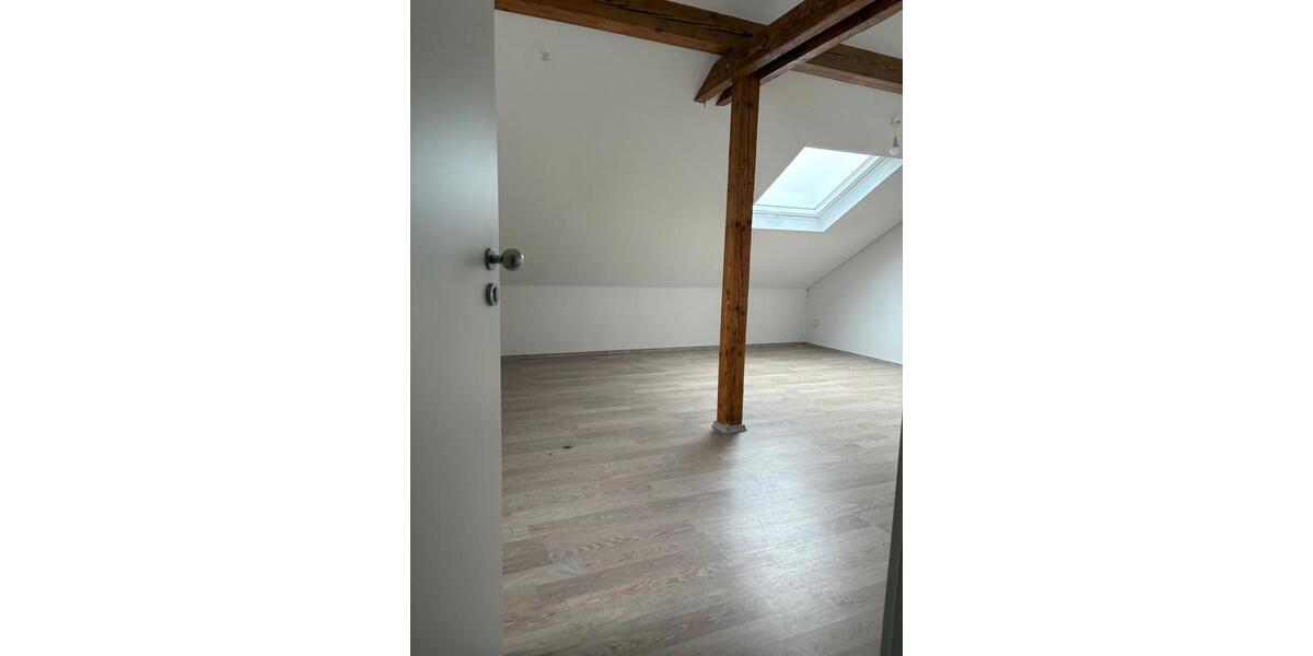 Dachgeschoßwohnung Bad Saulgau - 2 Zimmer, 65 m&sup2;, 750&euro; | Angebot:25532477