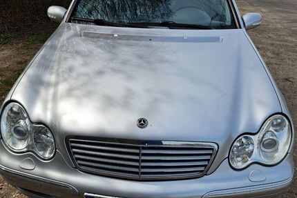 Mercedes-Benz 320 174.000 km 3.200 &euro; Moosinning 85452