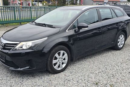 Toyota Avensis 137.000 km 9.900 &euro; Neuruppin 16816