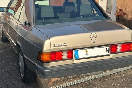 Mercedes-Benz 190 165.000 km 7.500 &euro; Siegen 57078