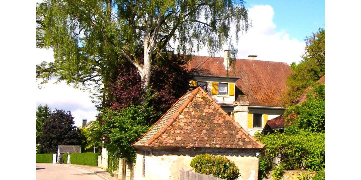Einfamilienhaus Arberg - 10 Zimmer, 400 m&sup2;, 324.000&euro; | Angebot:26602753