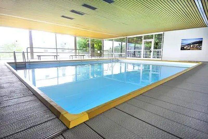 Hier haben Sie alles- Komfort, Ruhe, Schwimmbad & Sauna, Blick ins Grüne und doch zentral! 2 zimmer