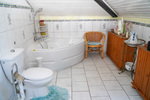 Stilvoller Bungalow mit Charme – Garage, Carport und Pool inklusive 5 zimmer