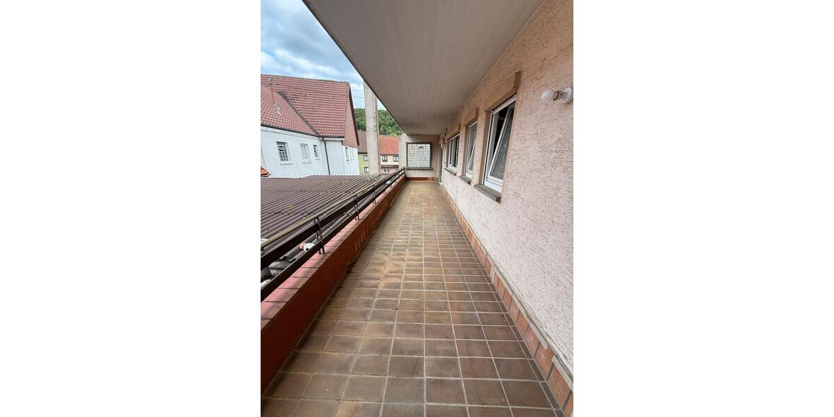 Etagenwohnung Ofterdingen - 5 Zimmer, 100 m&sup2;, 1.000&euro; | Angebot:26637751