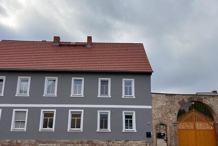 Wohnung Querfurt - 4 Zimmer, 142 m&sup2;, 1.050&euro; | Angebot:25614489