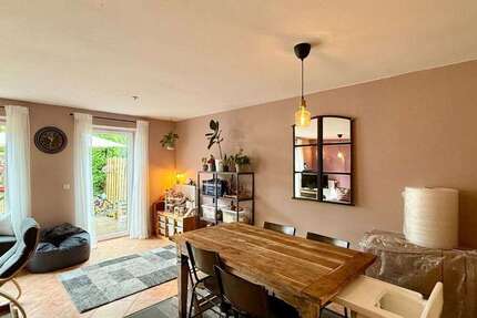 Haus Westerstede - 3 Zimmer, 94 m&sup2;, 1.000&euro; | Angebot:27249958