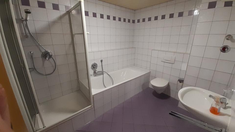 Dachgeschoßwohnung Aichach - 2.5 Zimmer, 67 m&sup2;, 320.000&euro; | Angebot:26762647