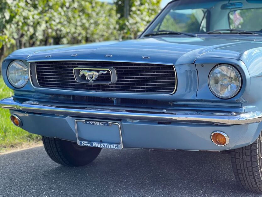 Ford Mustang 48.000 km 22.999 € Hohberg 77749