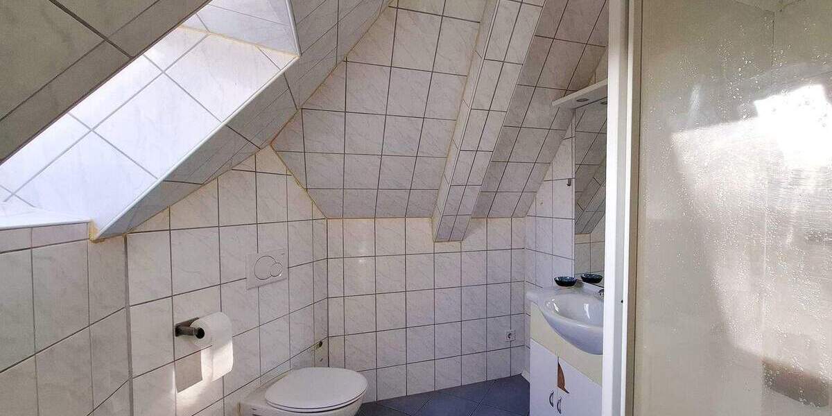 Mehrfamilienhaus, Wohnhaus Nordenham - 8 Zimmer, 192 m&sup2;, 329.000&euro; | Angebot:25335813