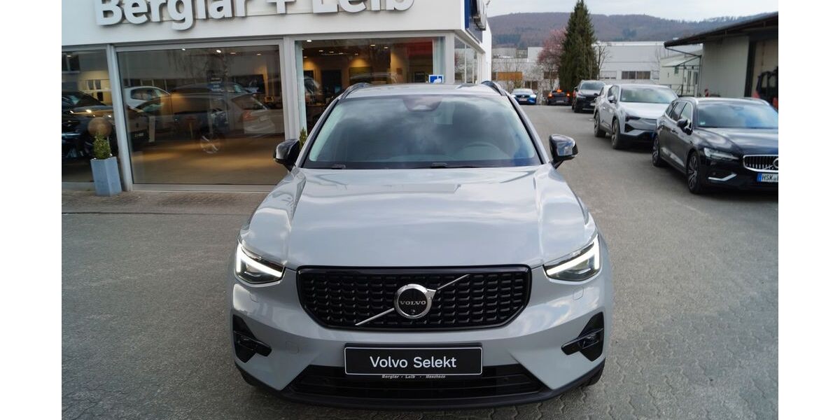 Volvo XC40 21.885 km 37.990 &euro; Meschede 59872
