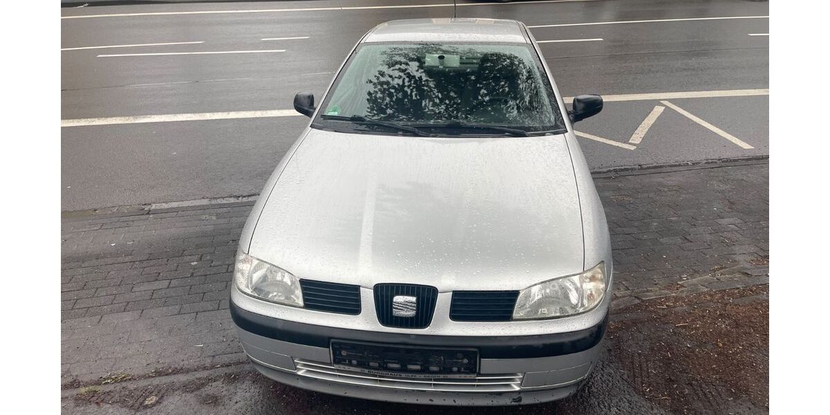 Seat Ibiza 84.100 km 1.500 &euro; Netphen 57250