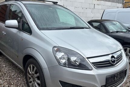 Opel Zafira 191.000 km 2.250 &euro; Kiel 24146