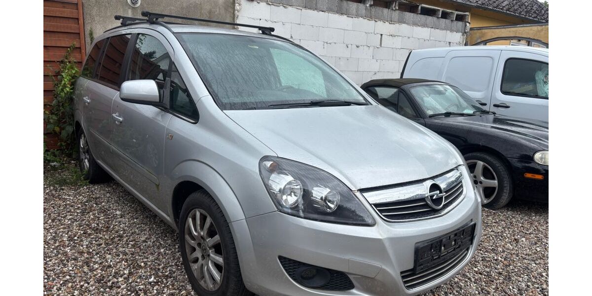 Opel Zafira 191.000 km 2.250 &euro; Kiel 24146