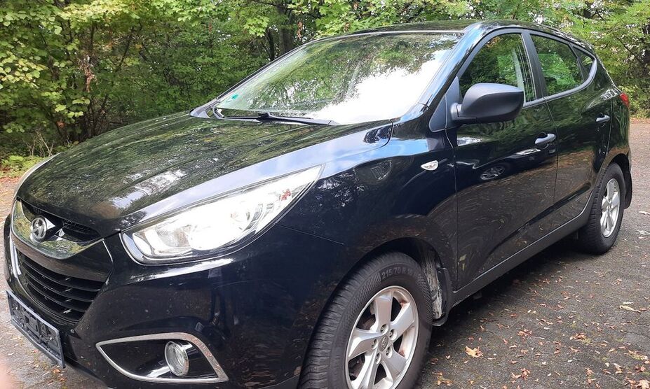 Hyundai ix35 185.000 km 5.999 € Bonn 53179