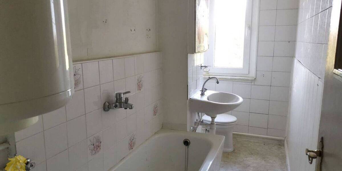 Mehrfamilienhaus, Wohnhaus Schleife - 295.000&euro; | Angebot:25986341