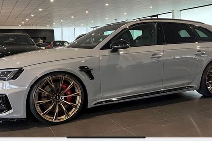 Audi RS4